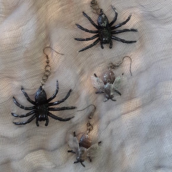 Fly Glitter Earrings Insect Halloween Handcrafted Entomology… - Picture 6 of 12